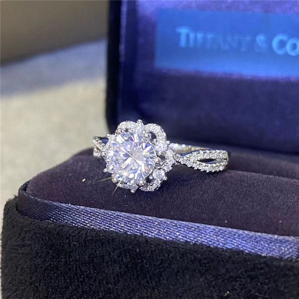 1.0ct "Princess Elsa" Snowflake Moissanite Ring - D Color VVS - More Fire Than Diamond