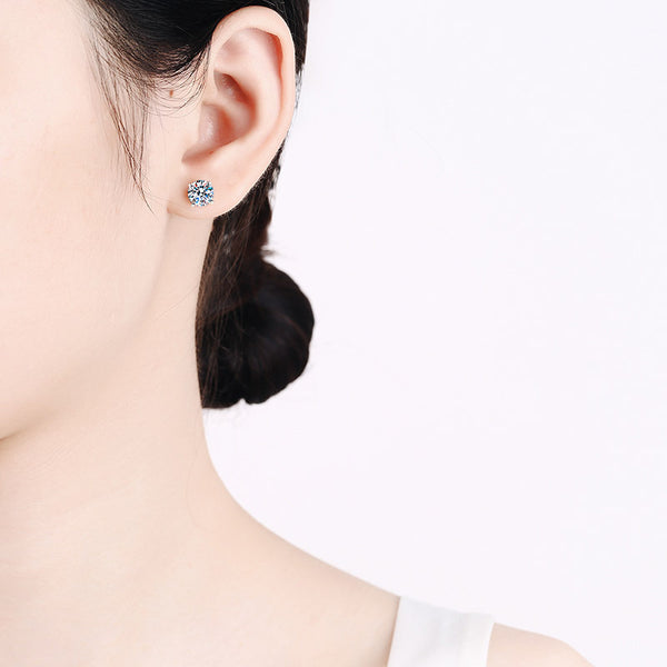 1.6ctw (0.8ct each) Moissanite Stud Earrings - Hypoallergenic S925 "Ear-Nurturing"